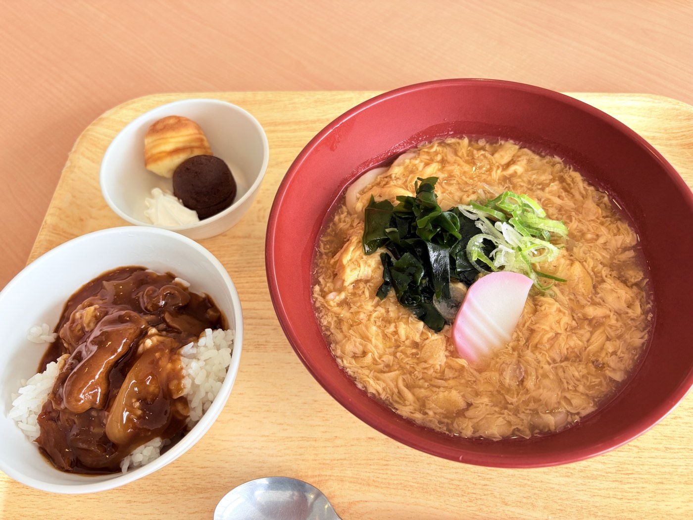 学食体験の様子5